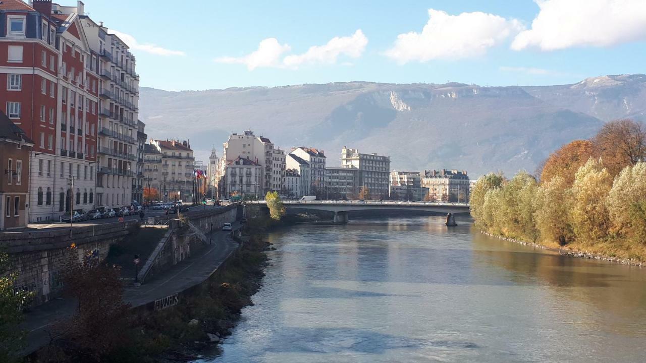 Rent4Night Grenoble Europole Apartment Exterior photo